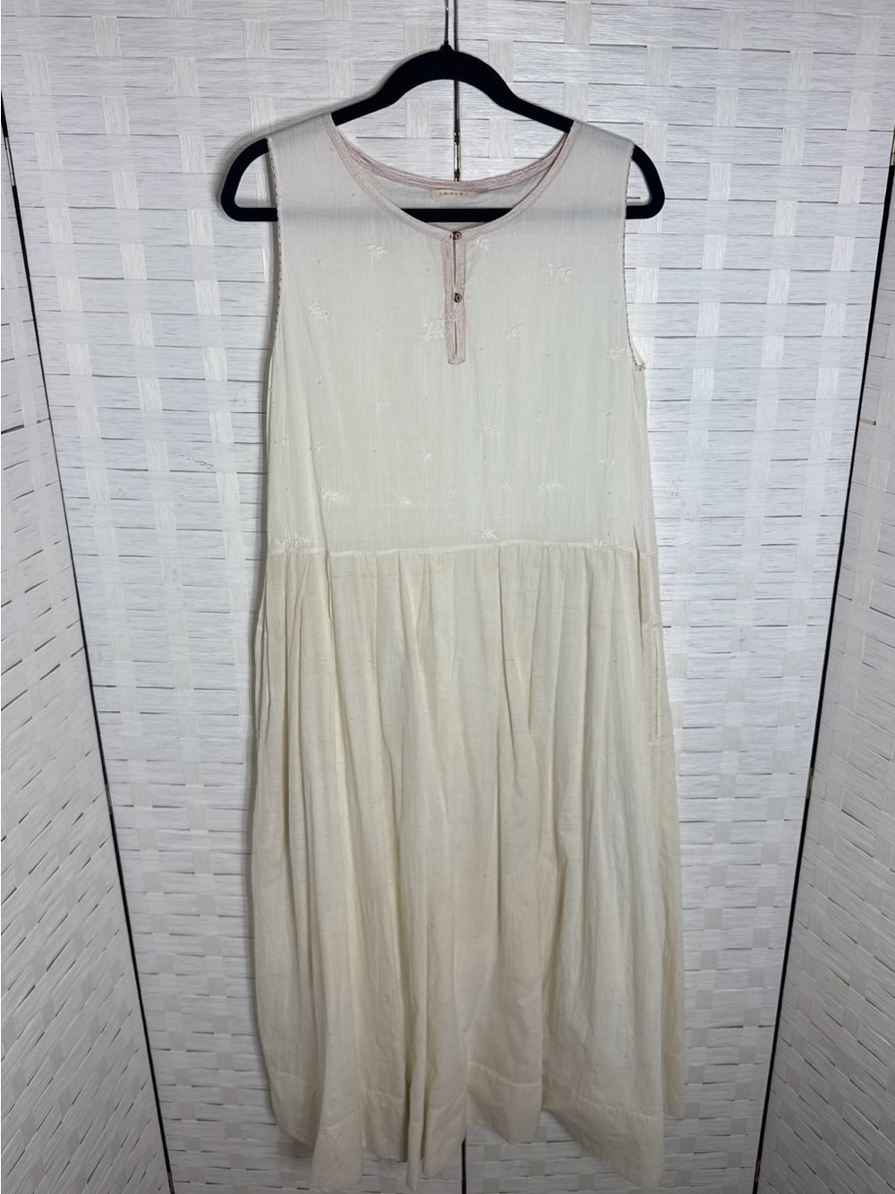 Injiri 100% Cotton Cream with Red Detail Sleeveless Maxi Dress w/Pockets Size S